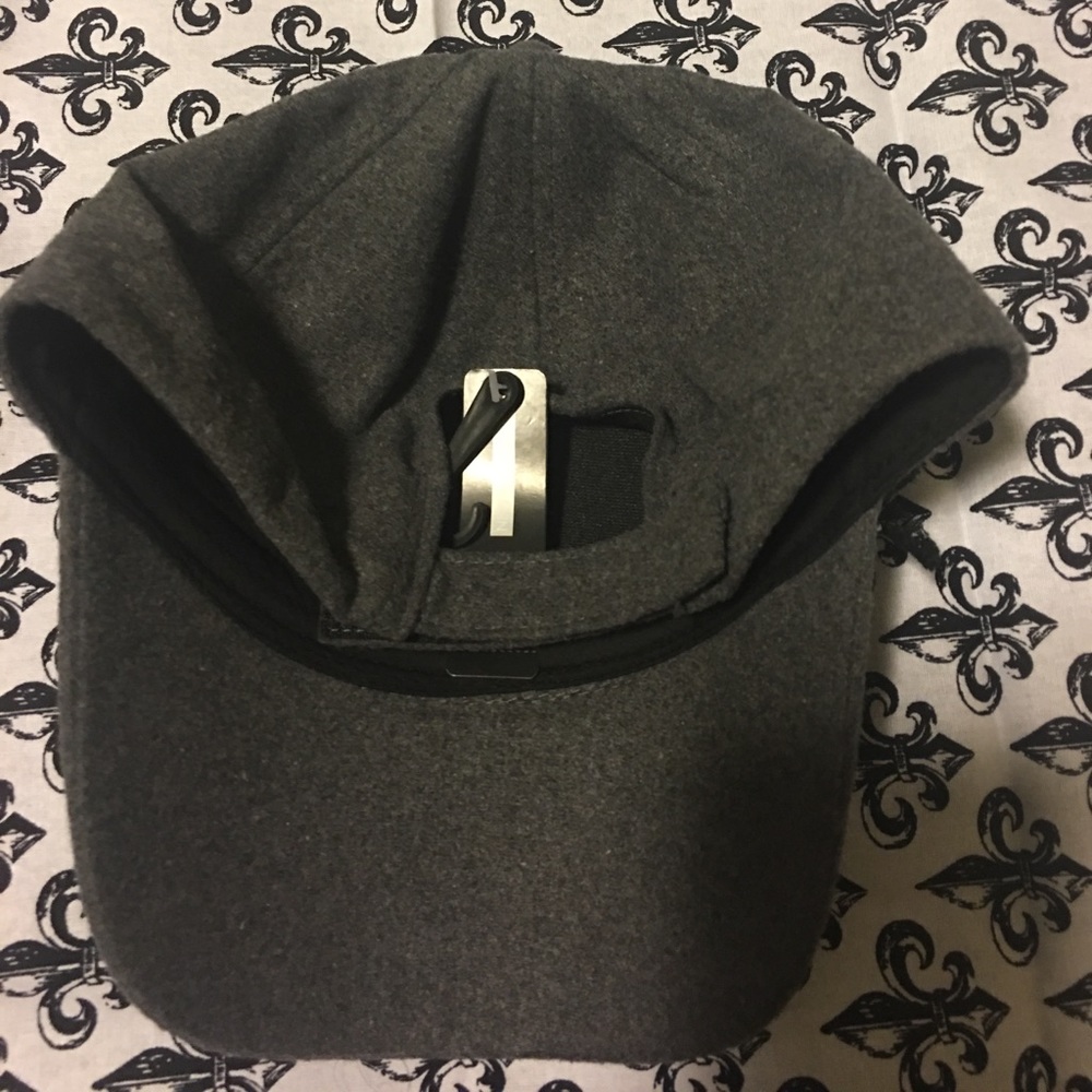 Wool baseball cap - Picture 2 of 4